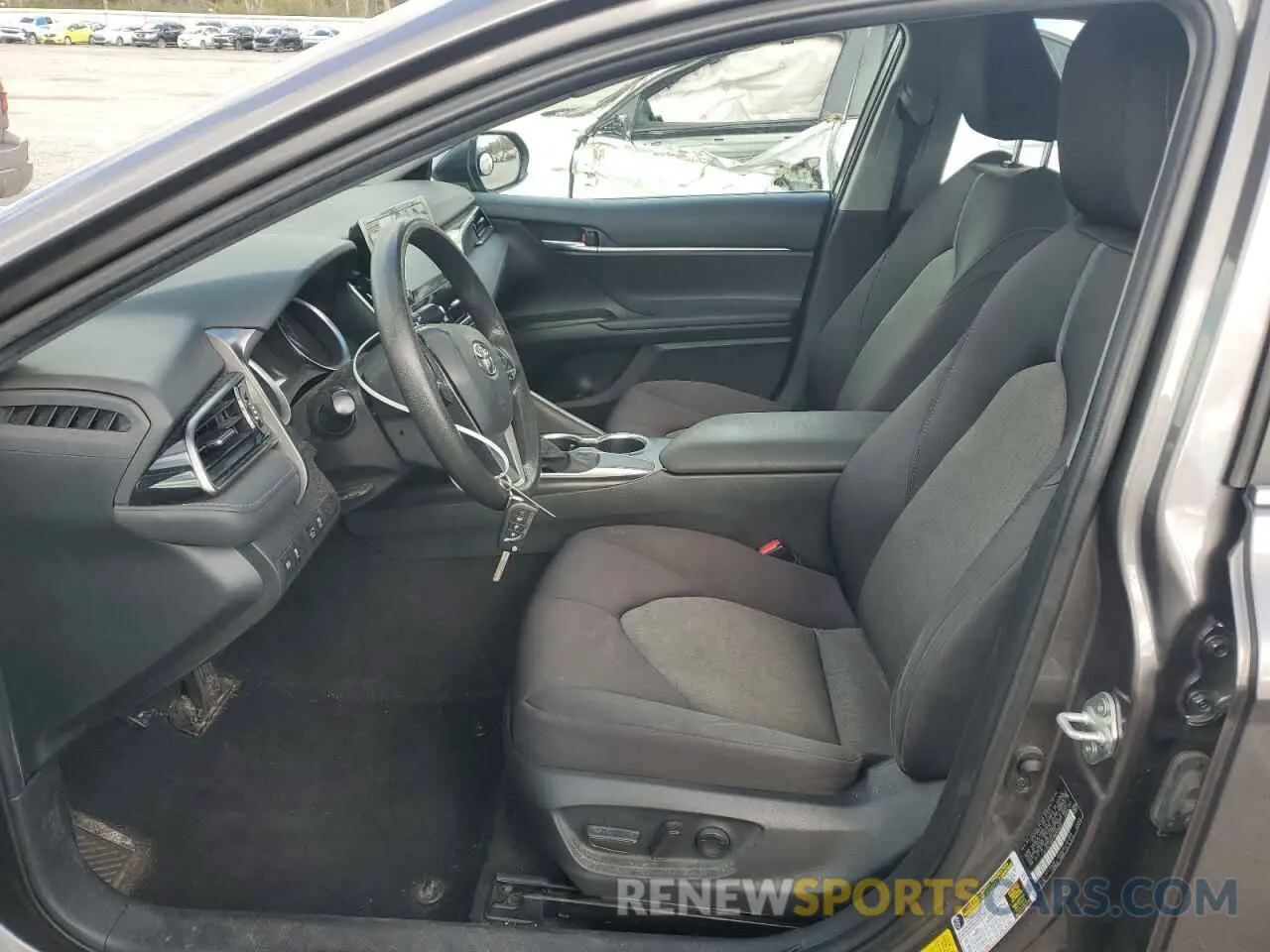 7 Photograph of a damaged car 4T1C11AK2MU560614 TOYOTA CAMRY 2021