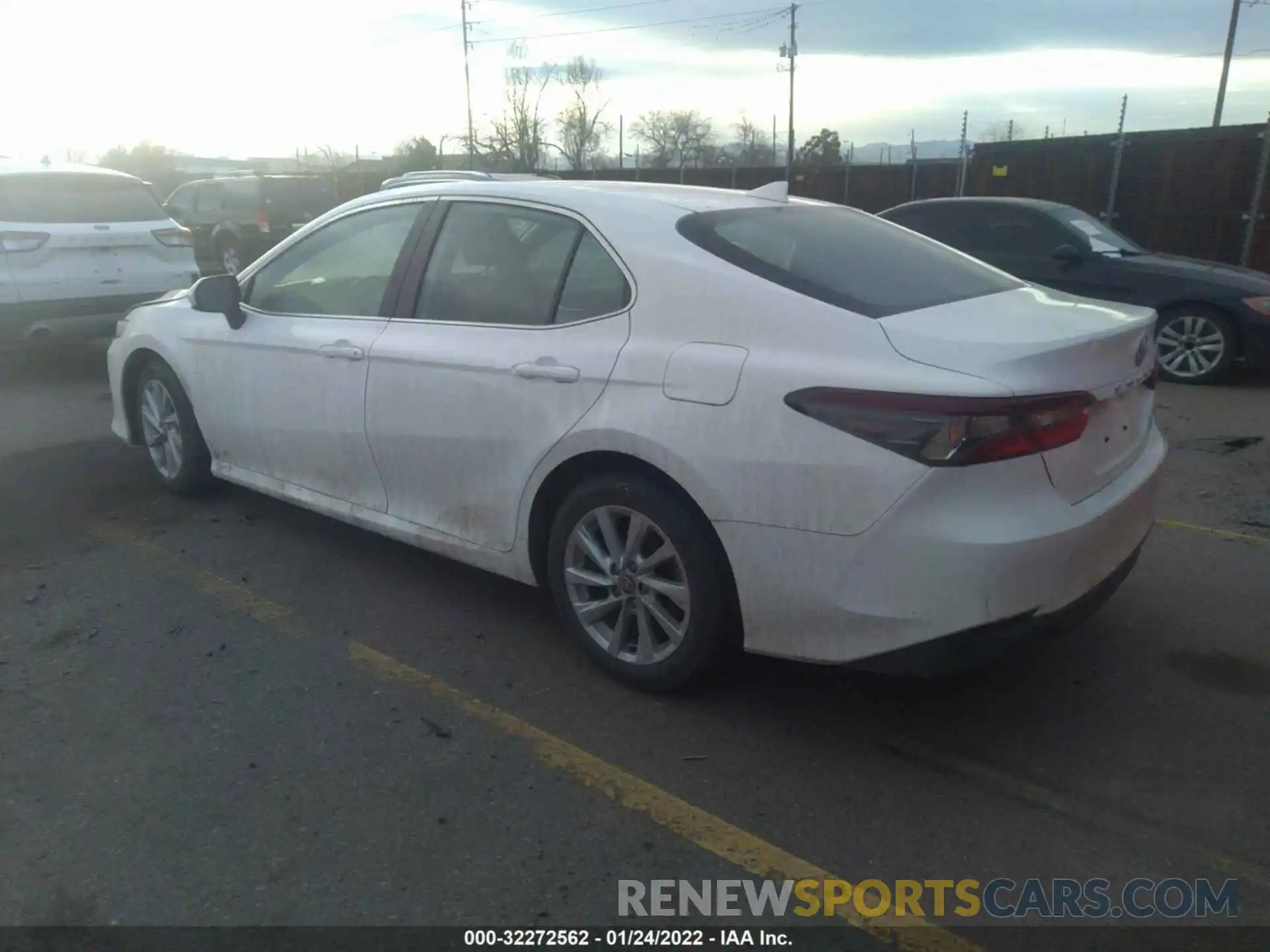 3 Photograph of a damaged car 4T1C11AK2MU589529 TOYOTA CAMRY 2021