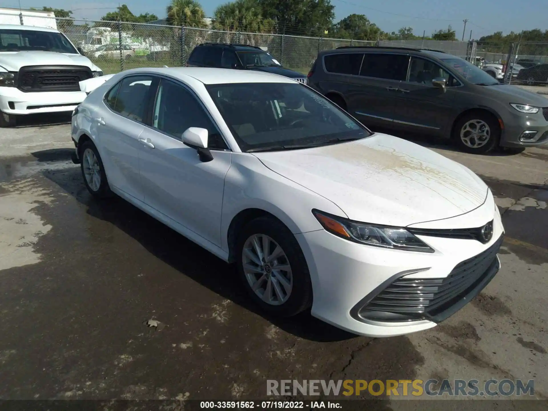 1 Photograph of a damaged car 4T1C11AK2MU589949 TOYOTA CAMRY 2021