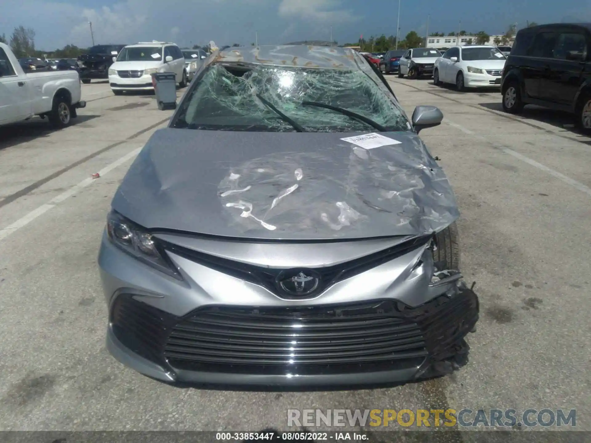 6 Photograph of a damaged car 4T1C11AK2MU614767 TOYOTA CAMRY 2021