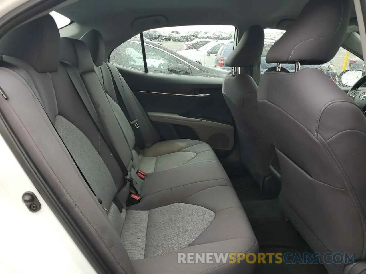 10 Photograph of a damaged car 4T1C11AK3MU405084 TOYOTA CAMRY 2021
