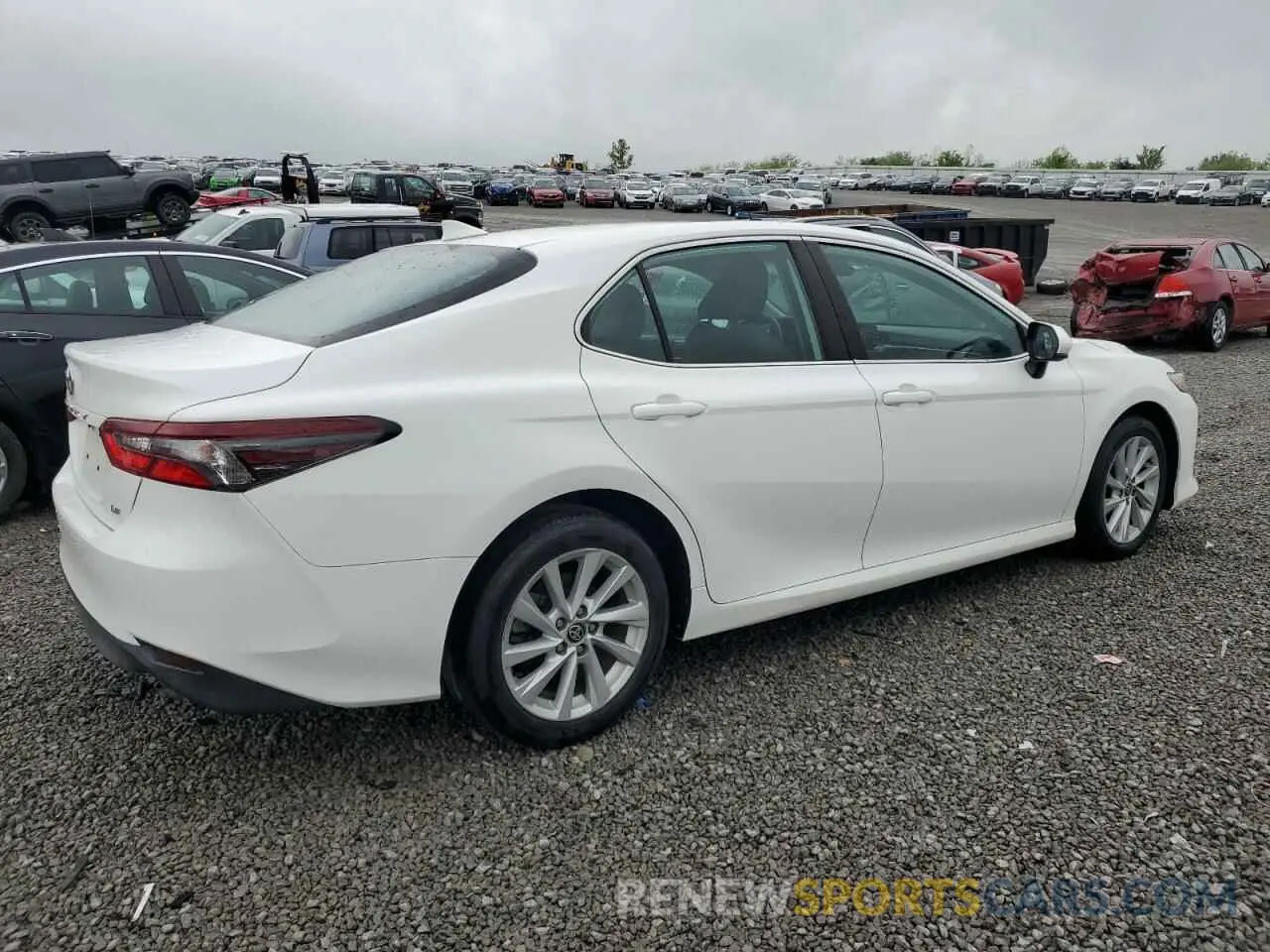 3 Photograph of a damaged car 4T1C11AK3MU405084 TOYOTA CAMRY 2021