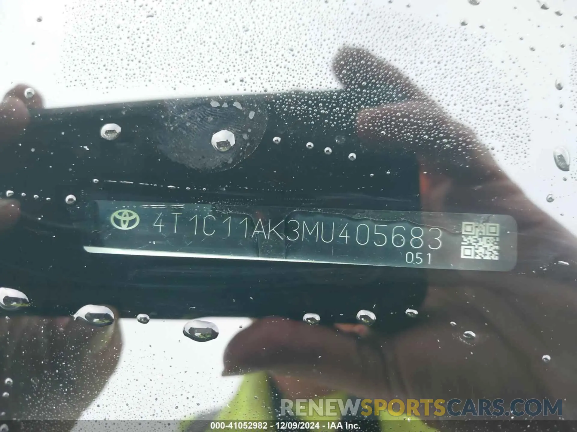 9 Photograph of a damaged car 4T1C11AK3MU405683 TOYOTA CAMRY 2021