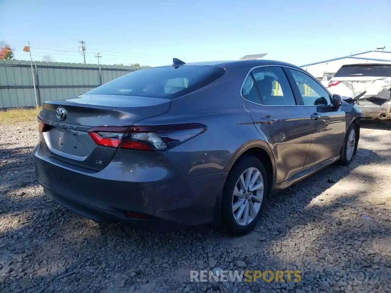 4 Photograph of a damaged car 4T1C11AK3MU410303 TOYOTA CAMRY 2021