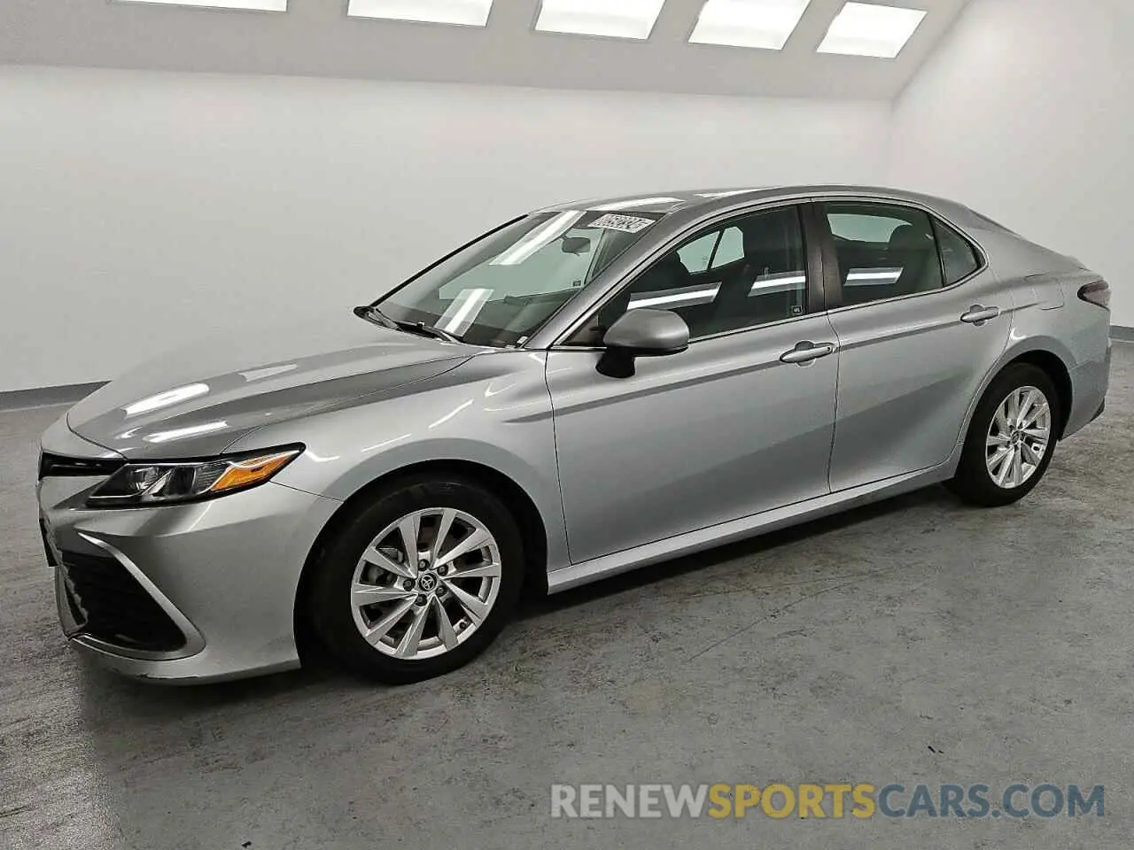 1 Photograph of a damaged car 4T1C11AK3MU426534 TOYOTA CAMRY 2021