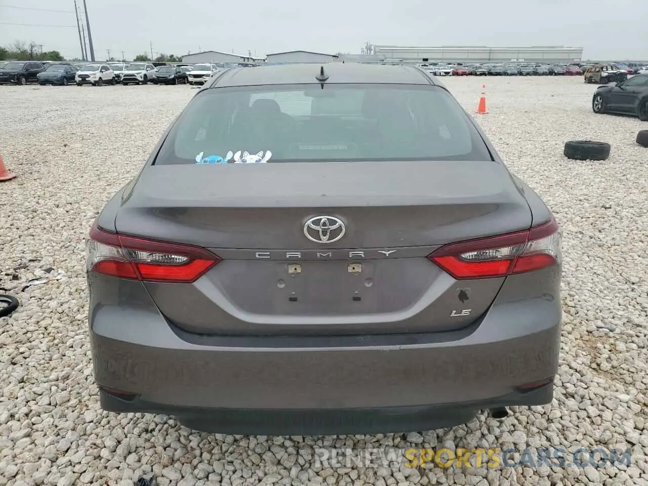 6 Photograph of a damaged car 4T1C11AK3MU433323 TOYOTA CAMRY 2021