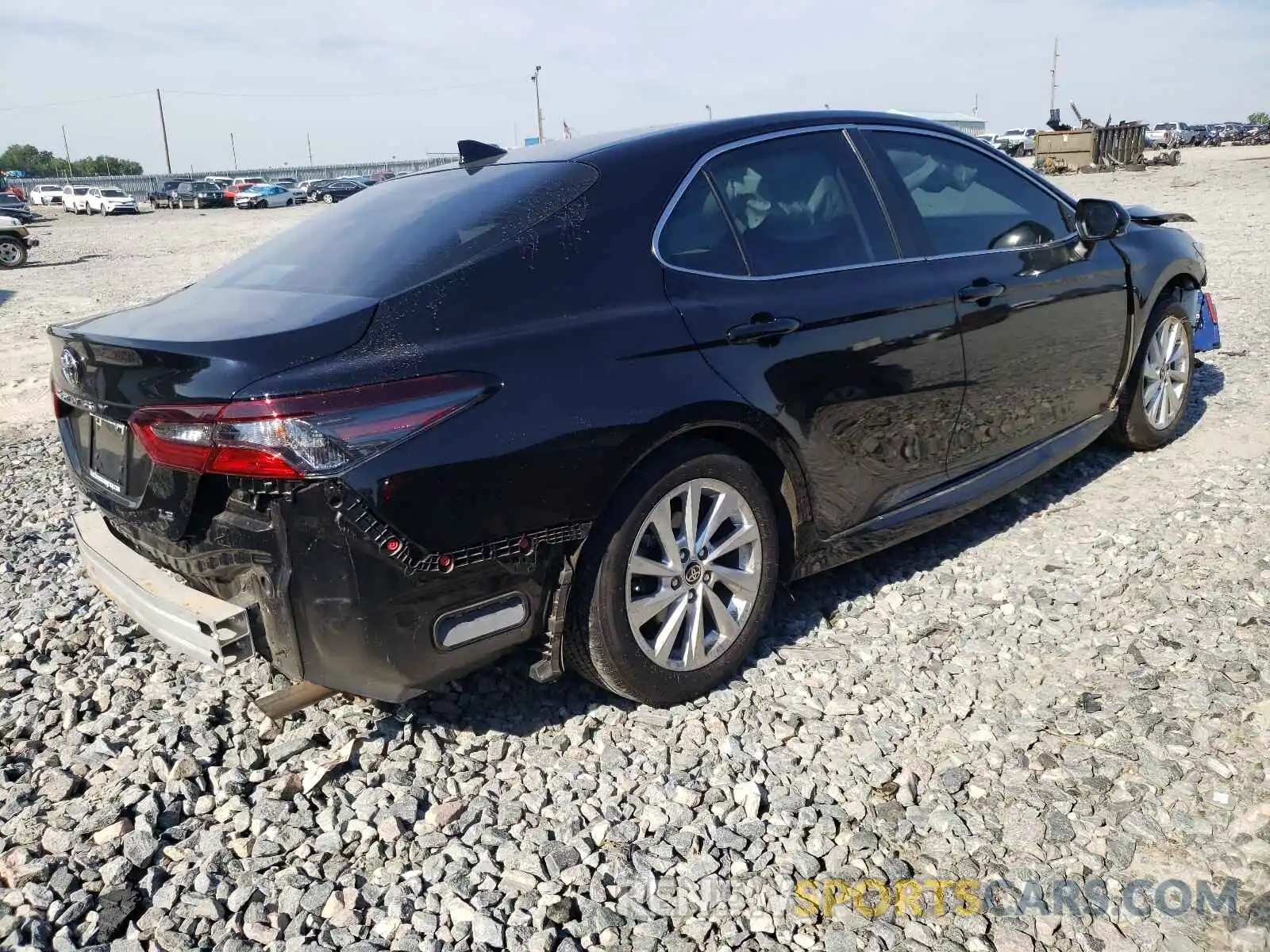 4 Photograph of a damaged car 4T1C11AK3MU442233 TOYOTA CAMRY 2021