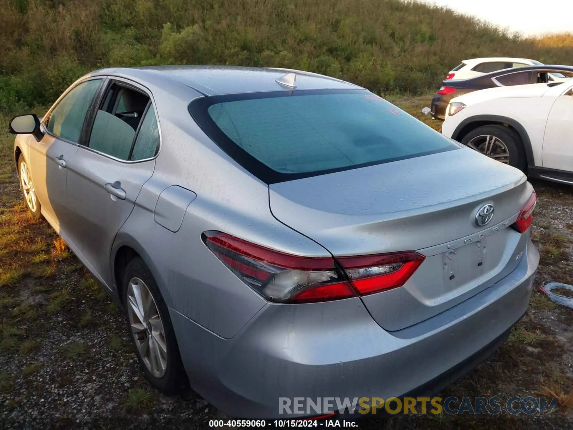3 Photograph of a damaged car 4T1C11AK3MU442605 TOYOTA CAMRY 2021