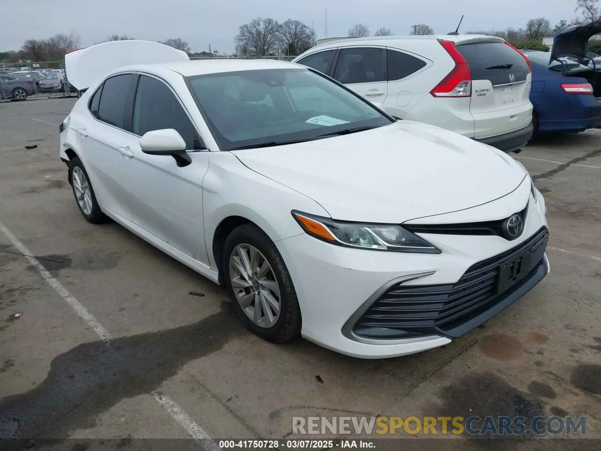 1 Photograph of a damaged car 4T1C11AK3MU457038 TOYOTA CAMRY 2021