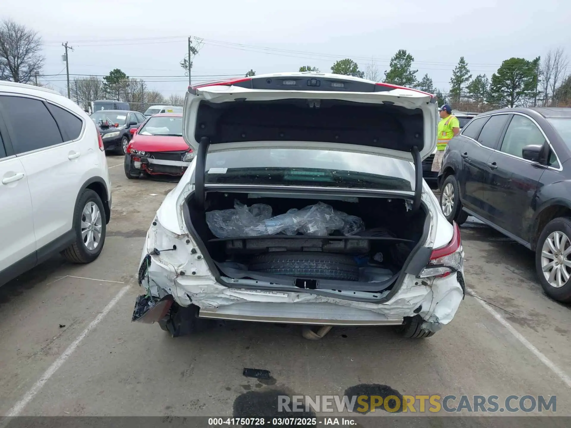 16 Photograph of a damaged car 4T1C11AK3MU457038 TOYOTA CAMRY 2021