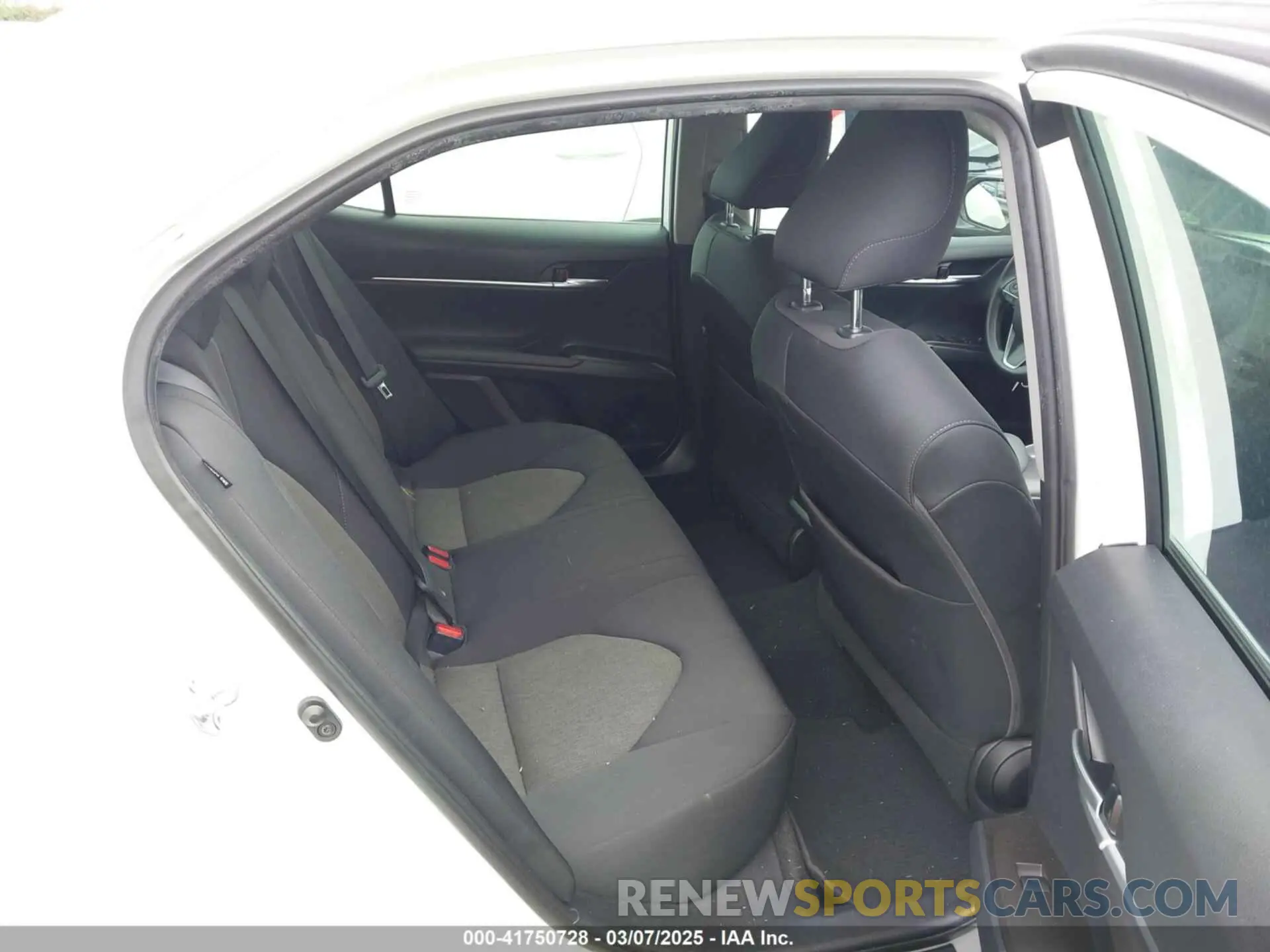 8 Photograph of a damaged car 4T1C11AK3MU457038 TOYOTA CAMRY 2021