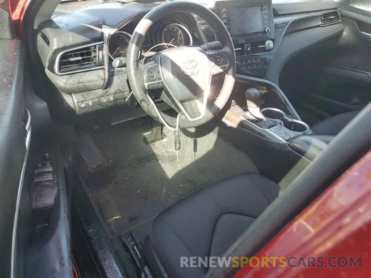 8 Photograph of a damaged car 4T1C11AK3MU457783 TOYOTA CAMRY 2021
