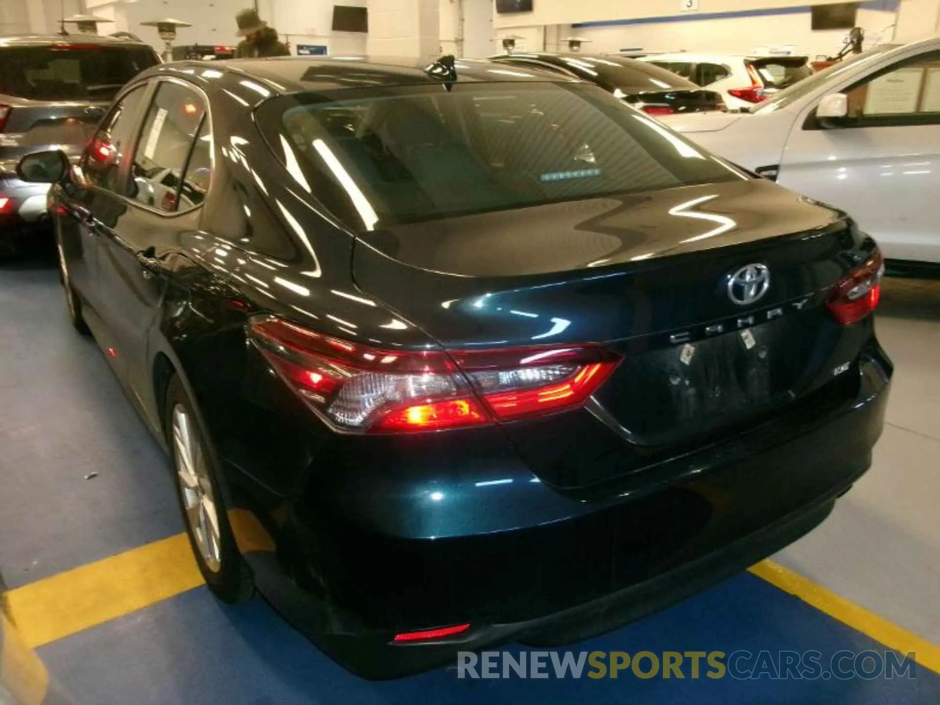 13 Photograph of a damaged car 4T1C11AK3MU470789 TOYOTA CAMRY 2021