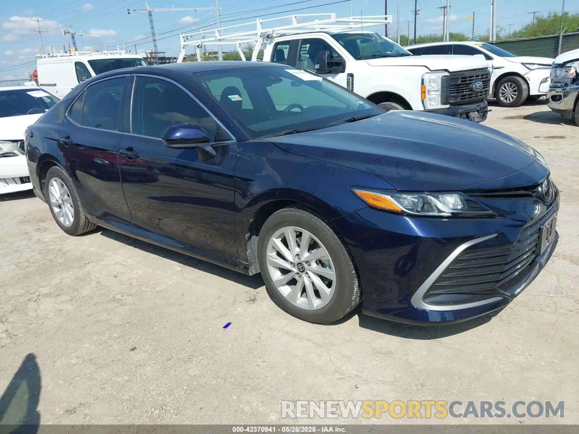 1 Photograph of a damaged car 4T1C11AK3MU488757 TOYOTA CAMRY 2021