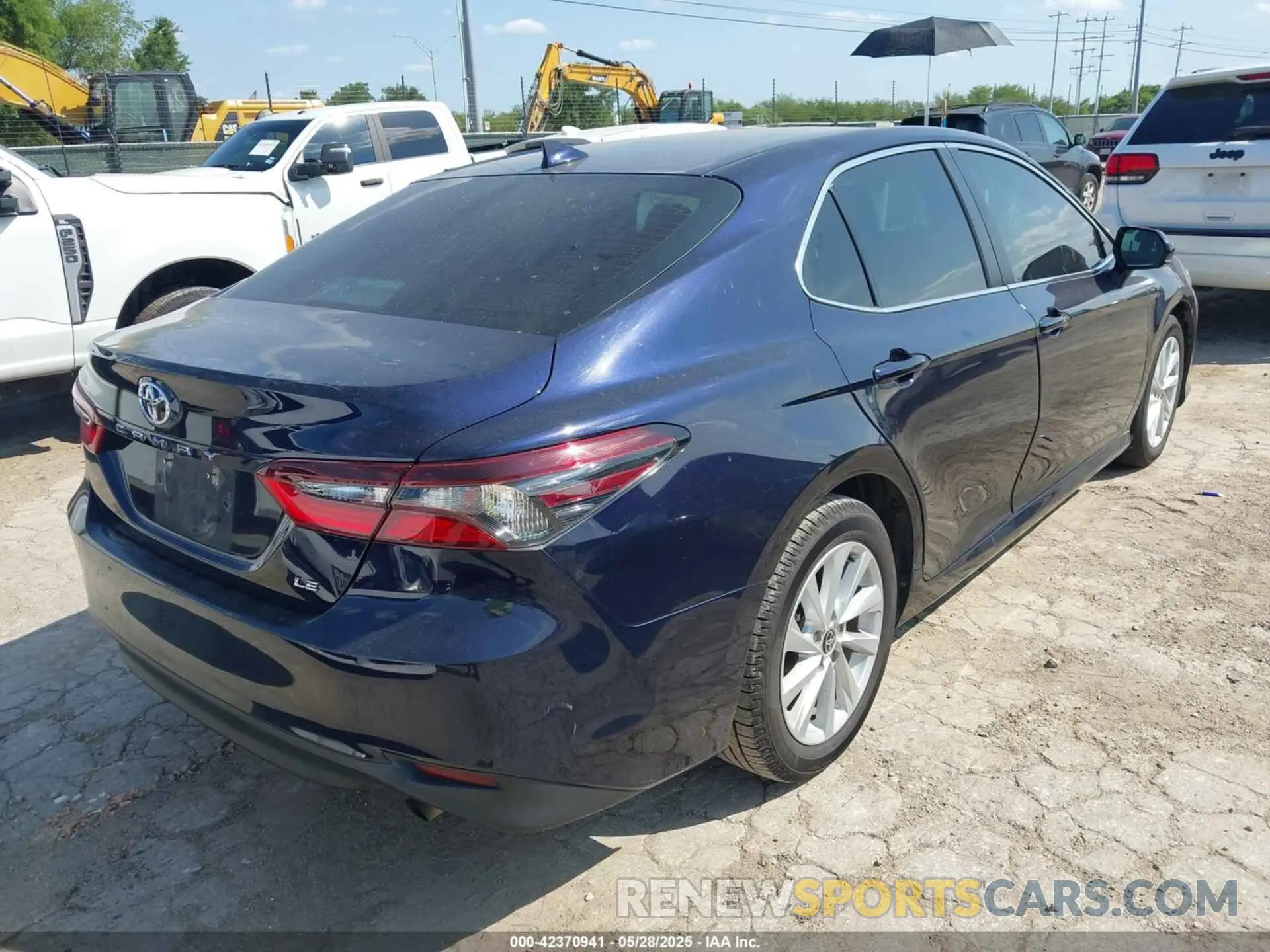 4 Photograph of a damaged car 4T1C11AK3MU488757 TOYOTA CAMRY 2021