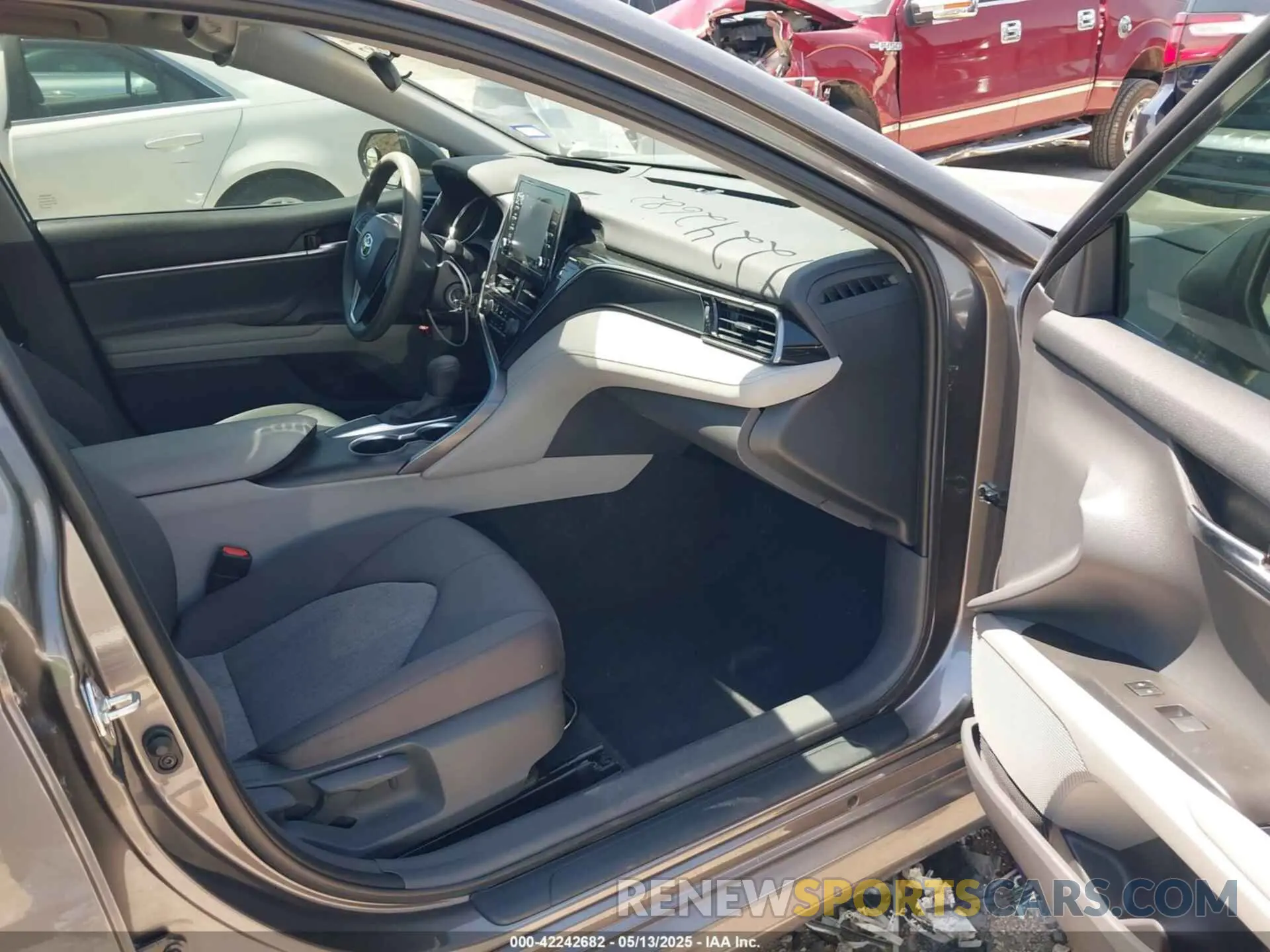 5 Photograph of a damaged car 4T1C11AK3MU526276 TOYOTA CAMRY 2021