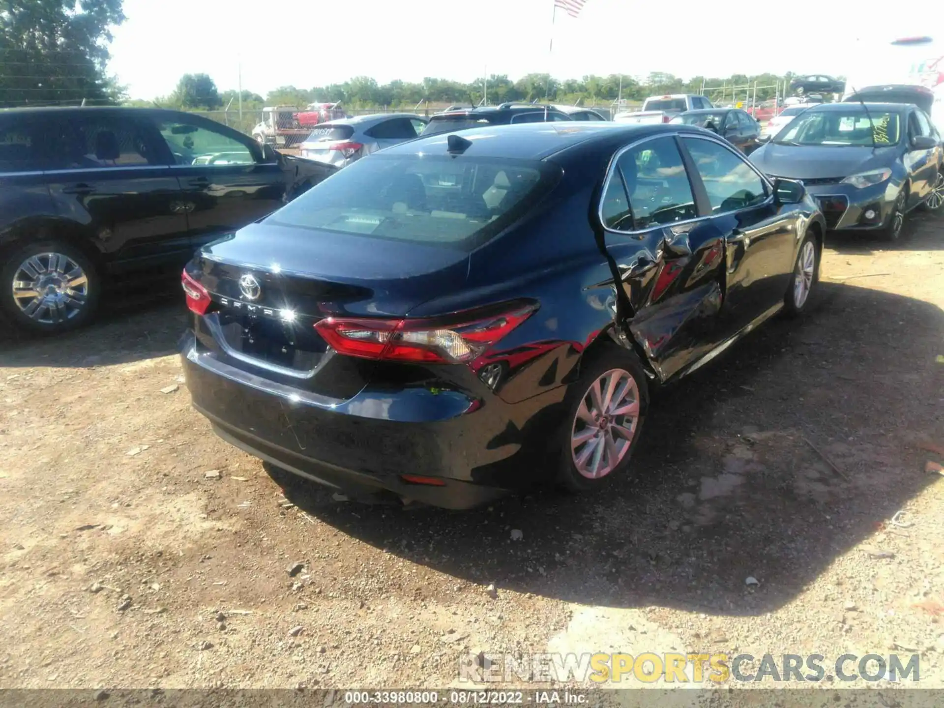 4 Photograph of a damaged car 4T1C11AK3MU526794 TOYOTA CAMRY 2021