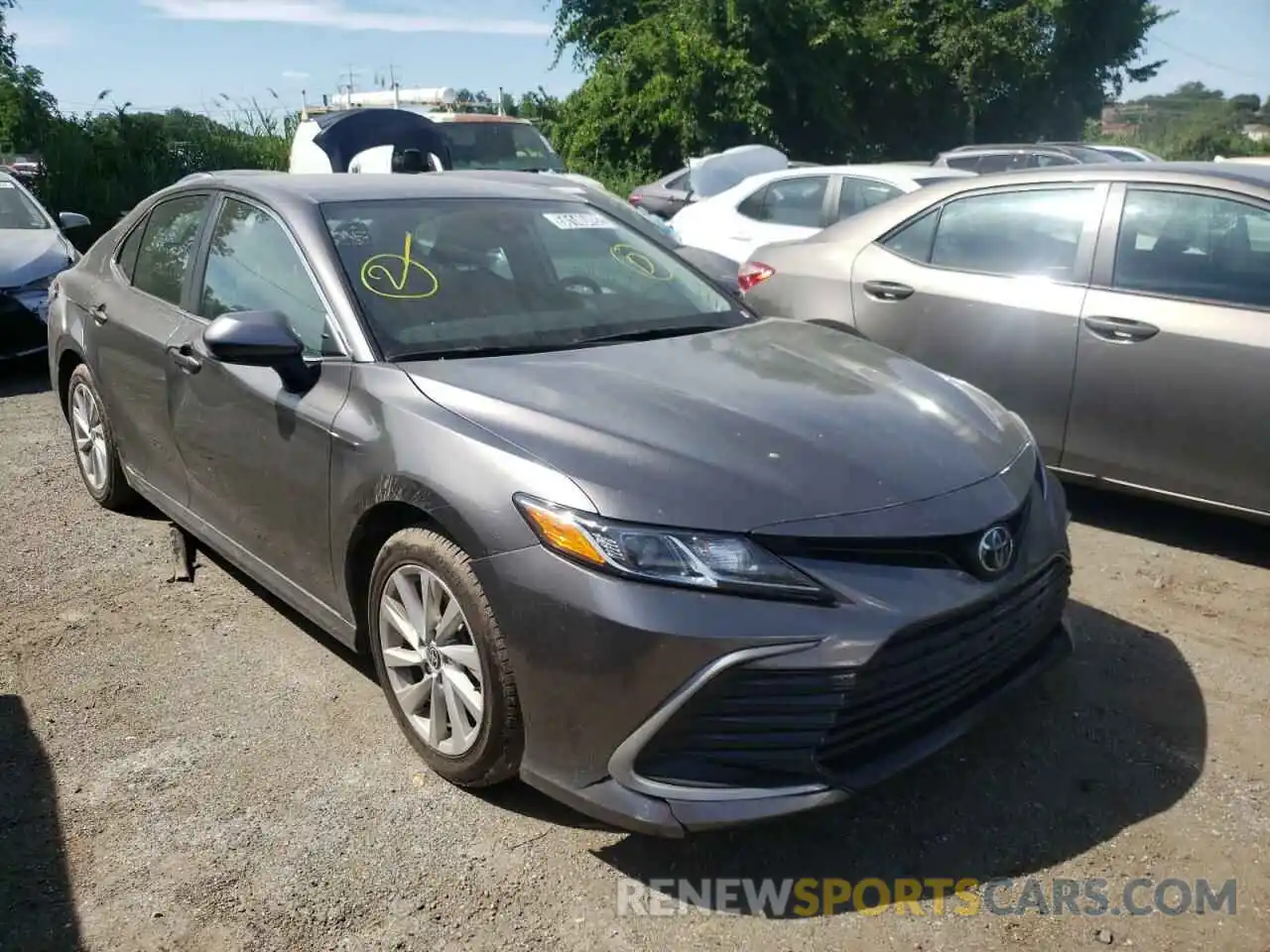 1 Photograph of a damaged car 4T1C11AK3MU534992 TOYOTA CAMRY 2021