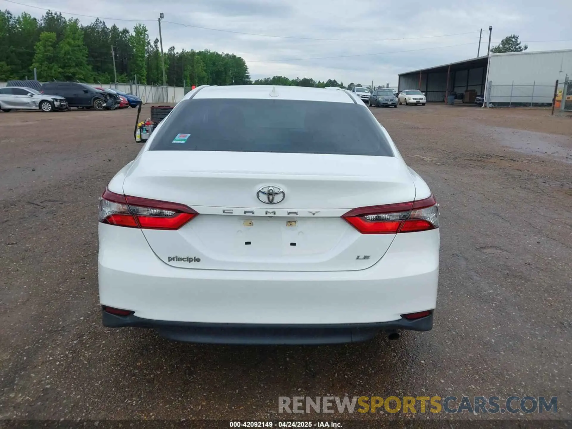 17 Photograph of a damaged car 4T1C11AK3MU545250 TOYOTA CAMRY 2021