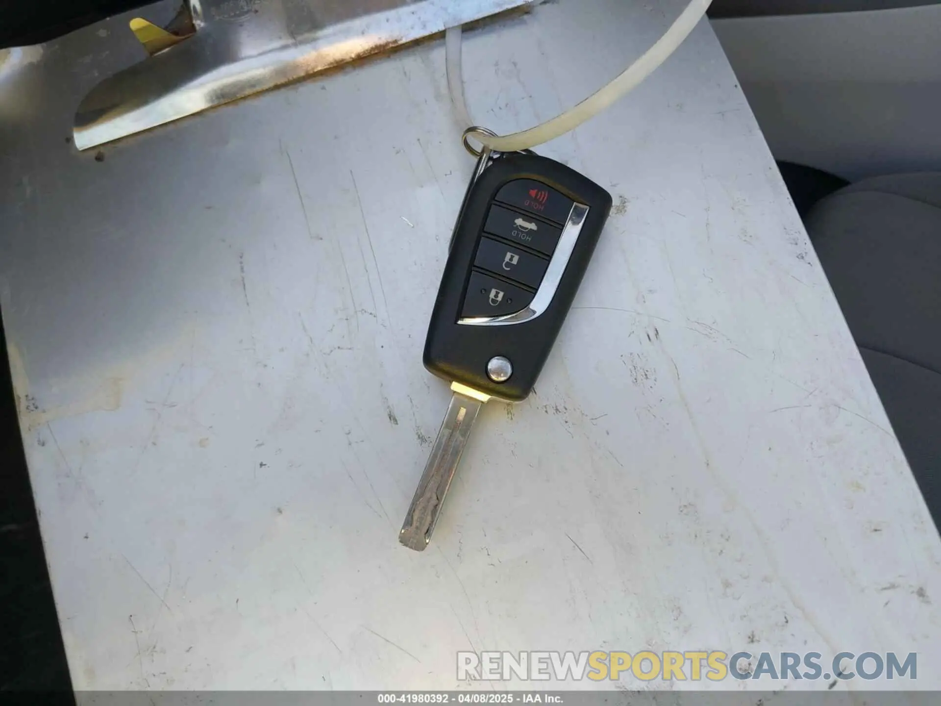 11 Photograph of a damaged car 4T1C11AK3MU549928 TOYOTA CAMRY 2021