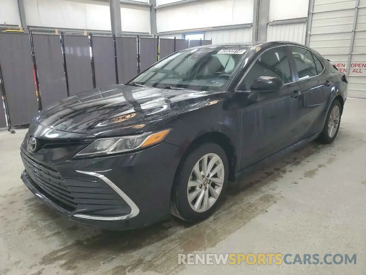 1 Photograph of a damaged car 4T1C11AK3MU560413 TOYOTA CAMRY 2021