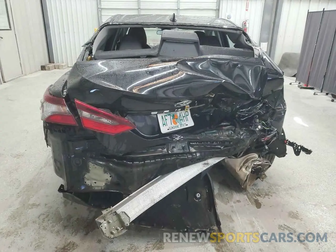 6 Photograph of a damaged car 4T1C11AK3MU560413 TOYOTA CAMRY 2021