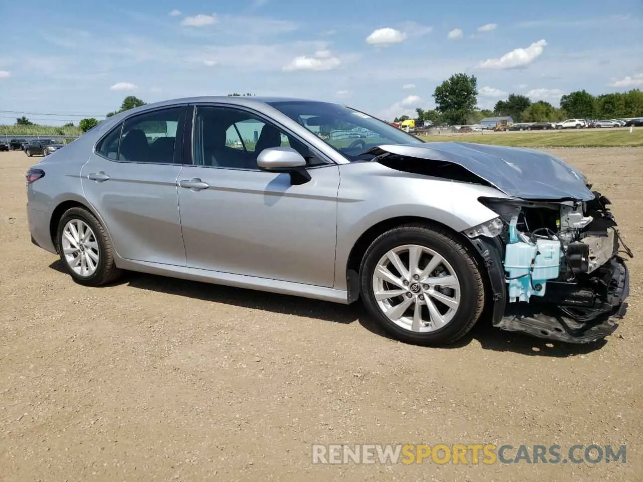 4 Photograph of a damaged car 4T1C11AK3MU563408 TOYOTA CAMRY 2021