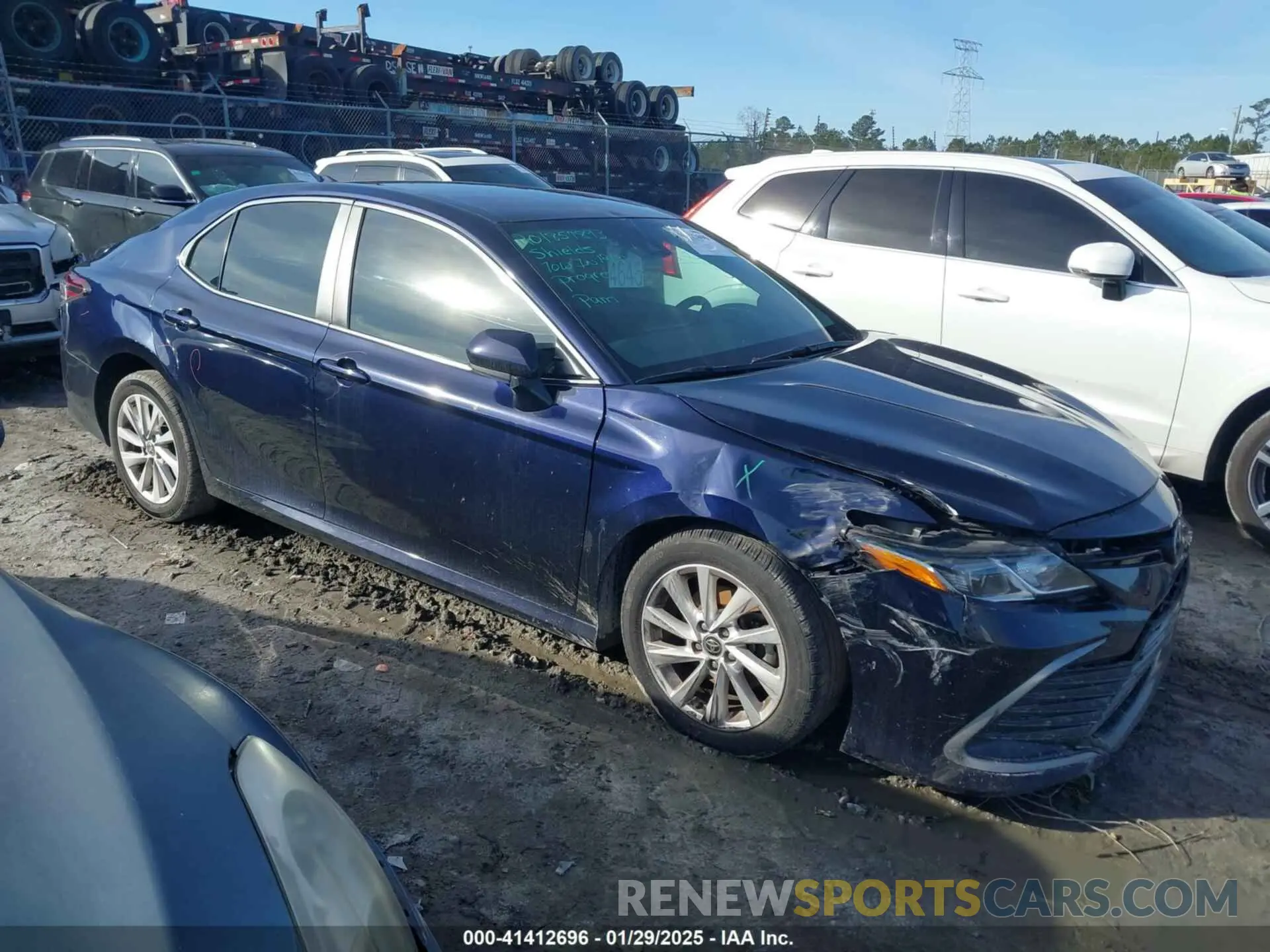 1 Photograph of a damaged car 4T1C11AK3MU564817 TOYOTA CAMRY 2021