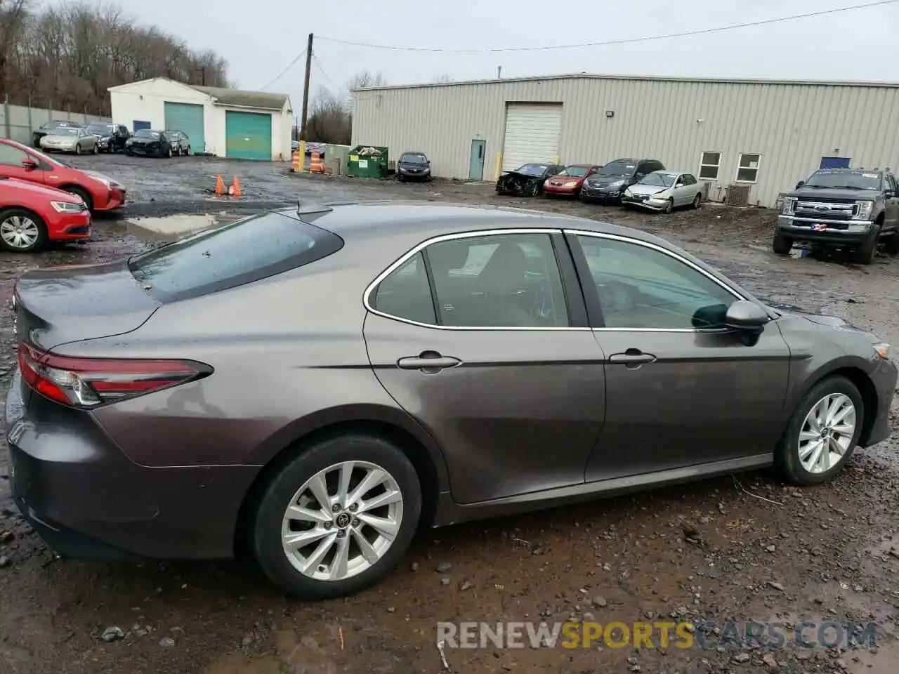 3 Photograph of a damaged car 4T1C11AK3MU577812 TOYOTA CAMRY 2021