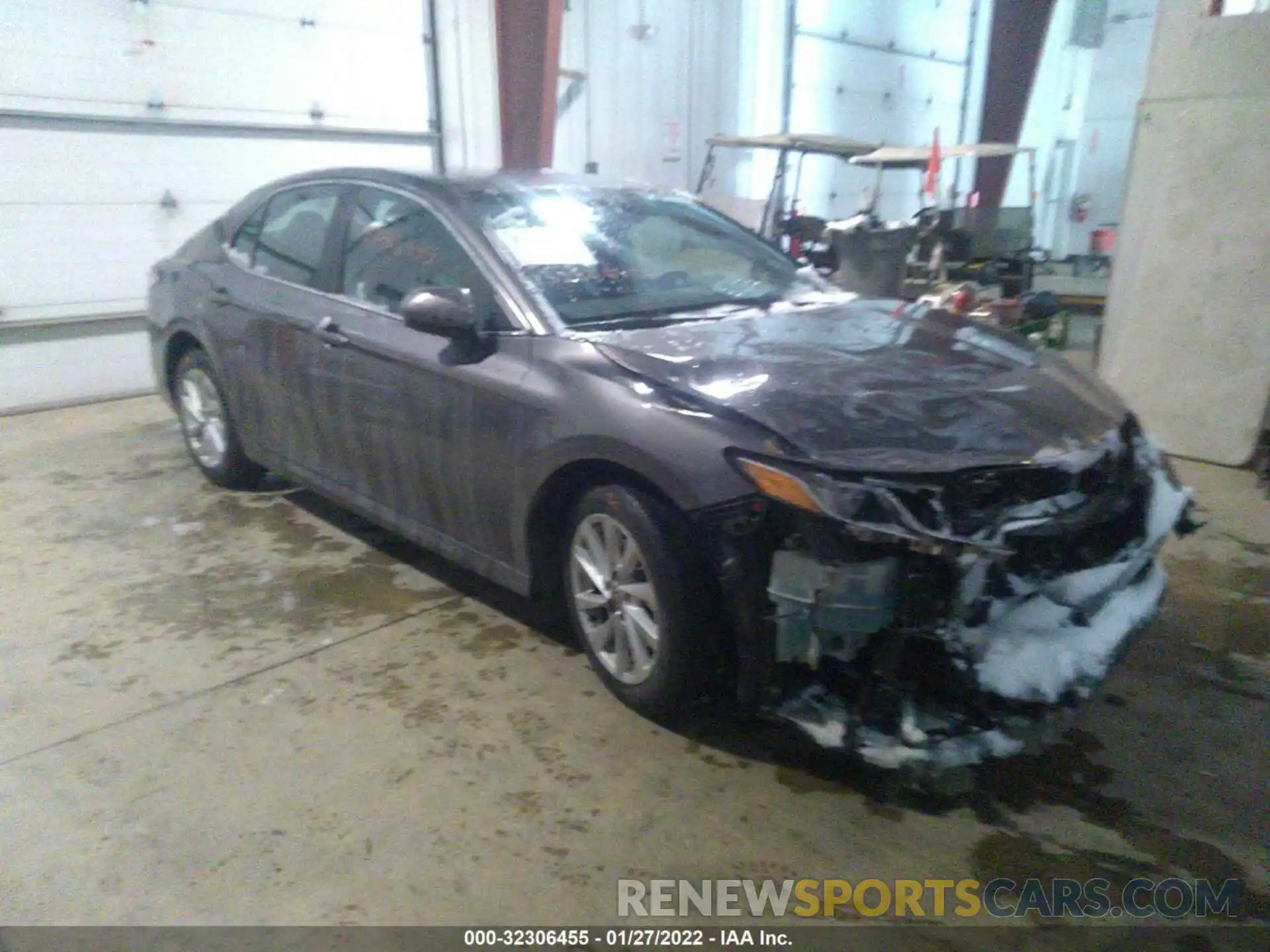 1 Photograph of a damaged car 4T1C11AK3MU585506 TOYOTA CAMRY 2021