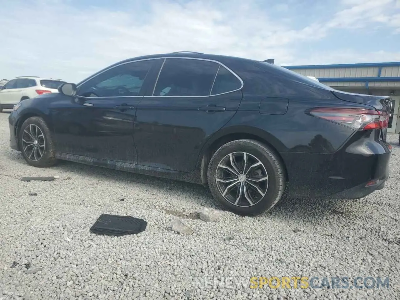 2 Photograph of a damaged car 4T1C11AK3MU592715 TOYOTA CAMRY 2021