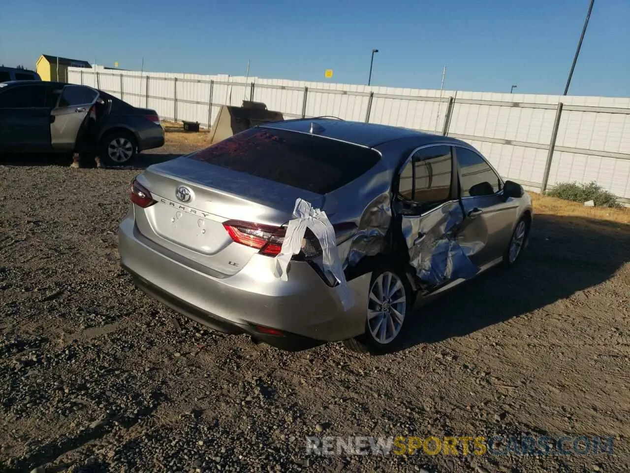 3 Photograph of a damaged car 4T1C11AK3MU609397 TOYOTA CAMRY 2021