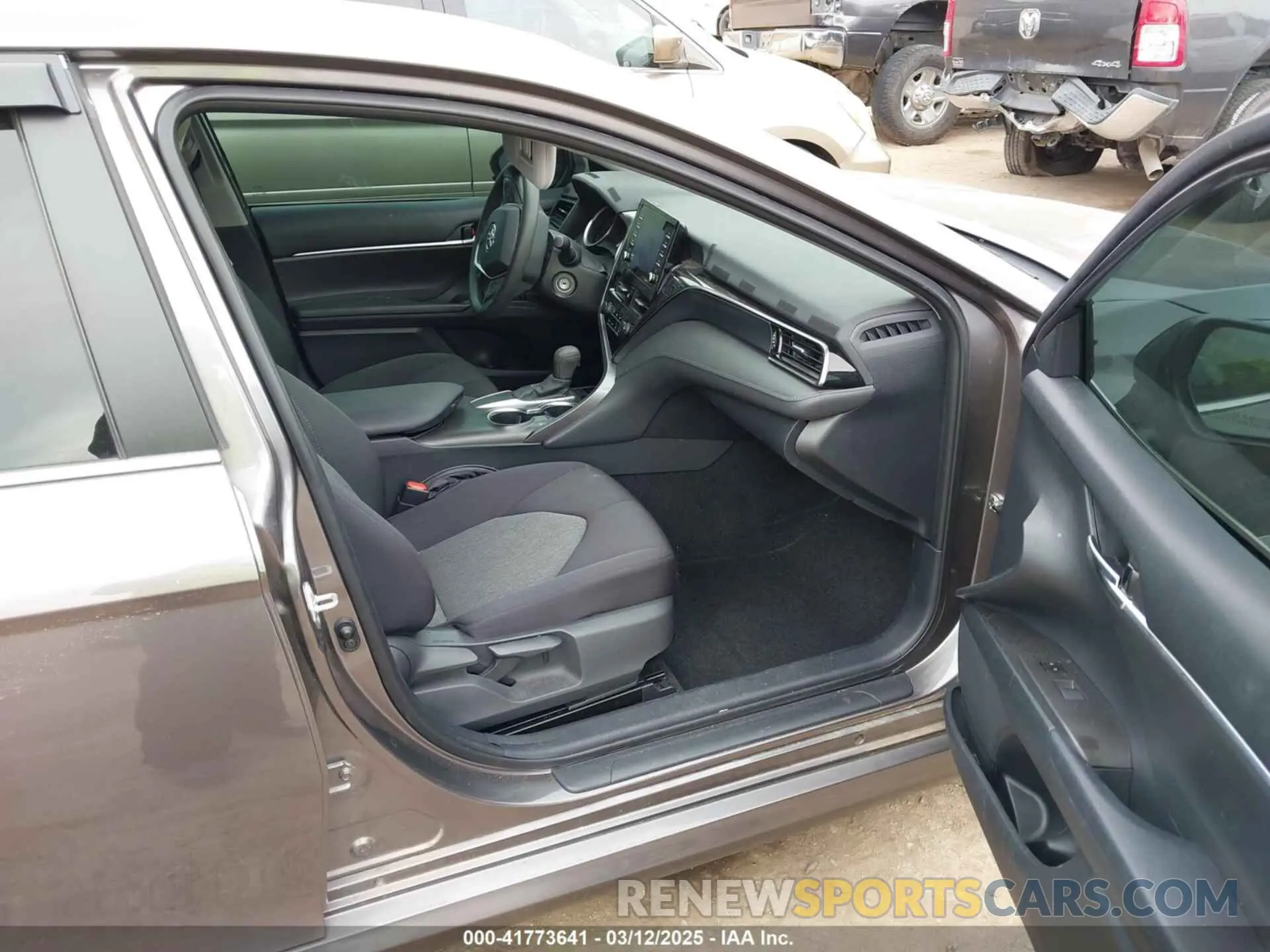 5 Photograph of a damaged car 4T1C11AK3MU614549 TOYOTA CAMRY 2021