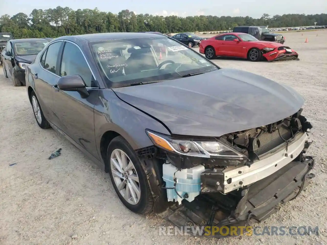 1 Photograph of a damaged car 4T1C11AK4MU416420 TOYOTA CAMRY 2021