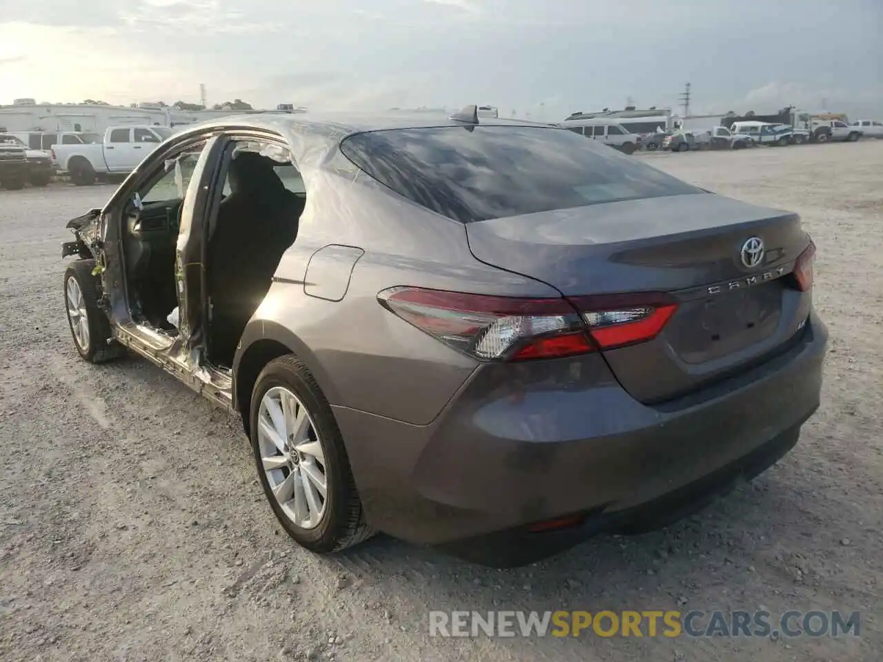 3 Photograph of a damaged car 4T1C11AK4MU416420 TOYOTA CAMRY 2021