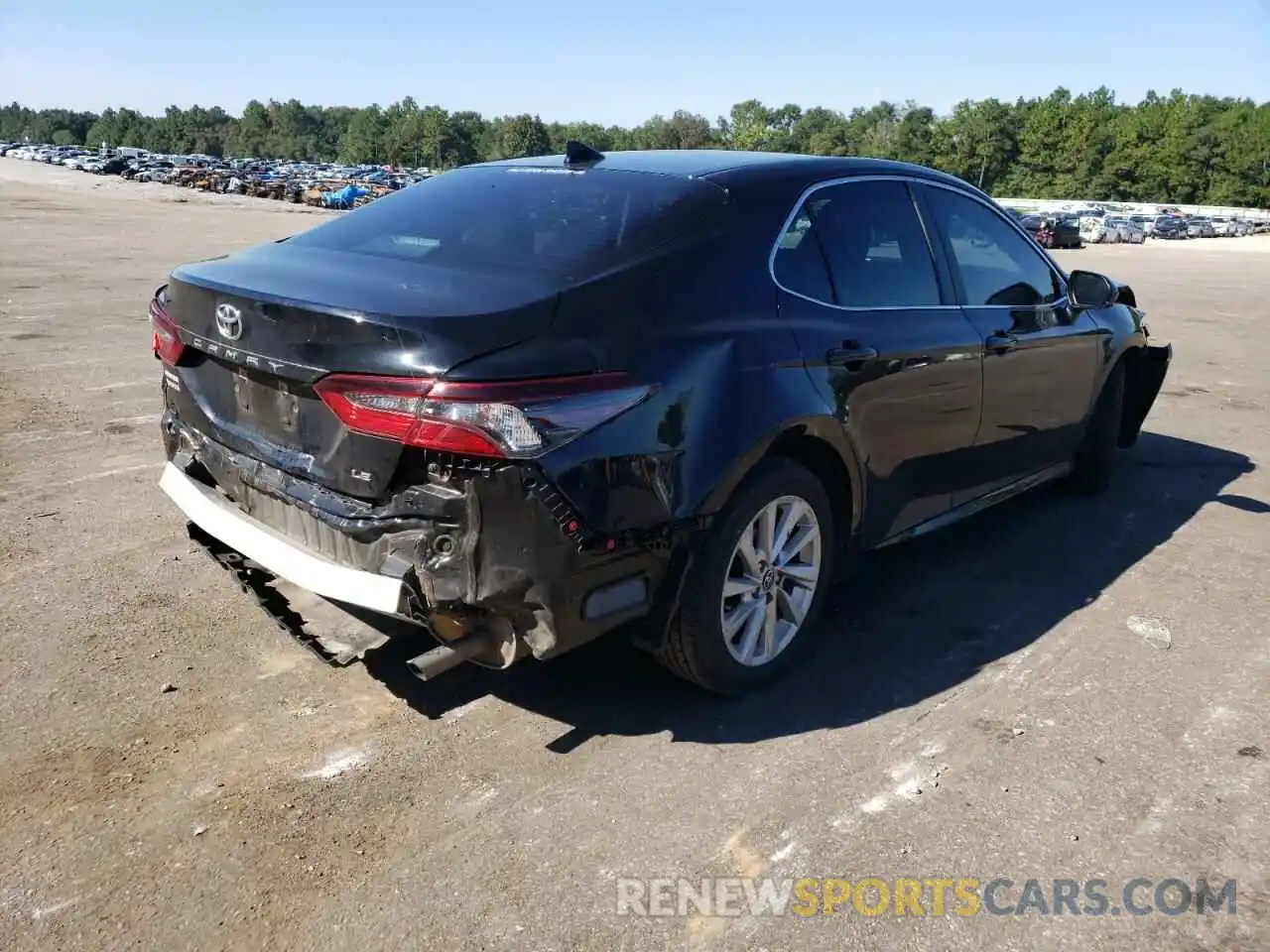 4 Photograph of a damaged car 4T1C11AK4MU442712 TOYOTA CAMRY 2021