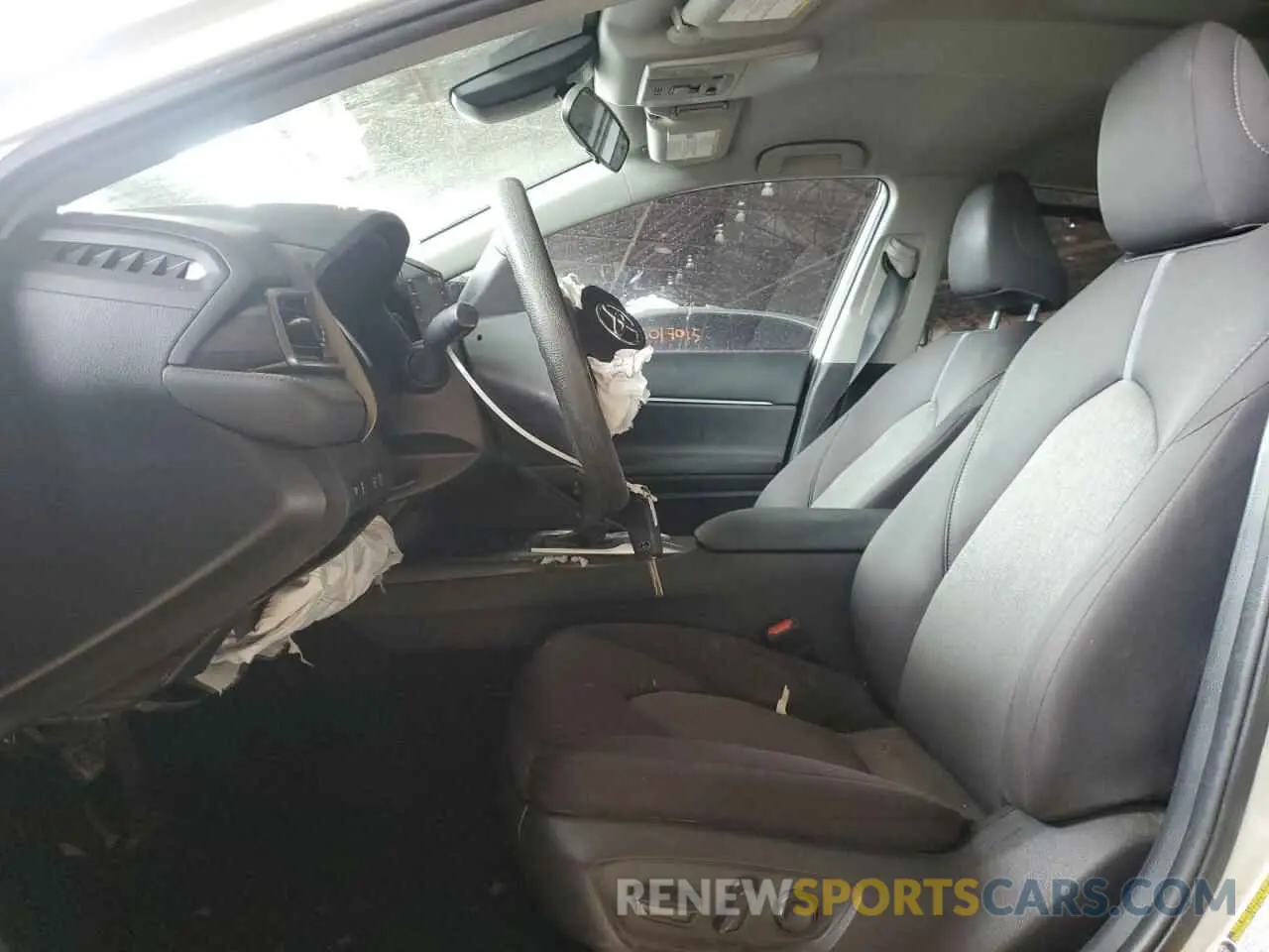 7 Photograph of a damaged car 4T1C11AK4MU446095 TOYOTA CAMRY 2021