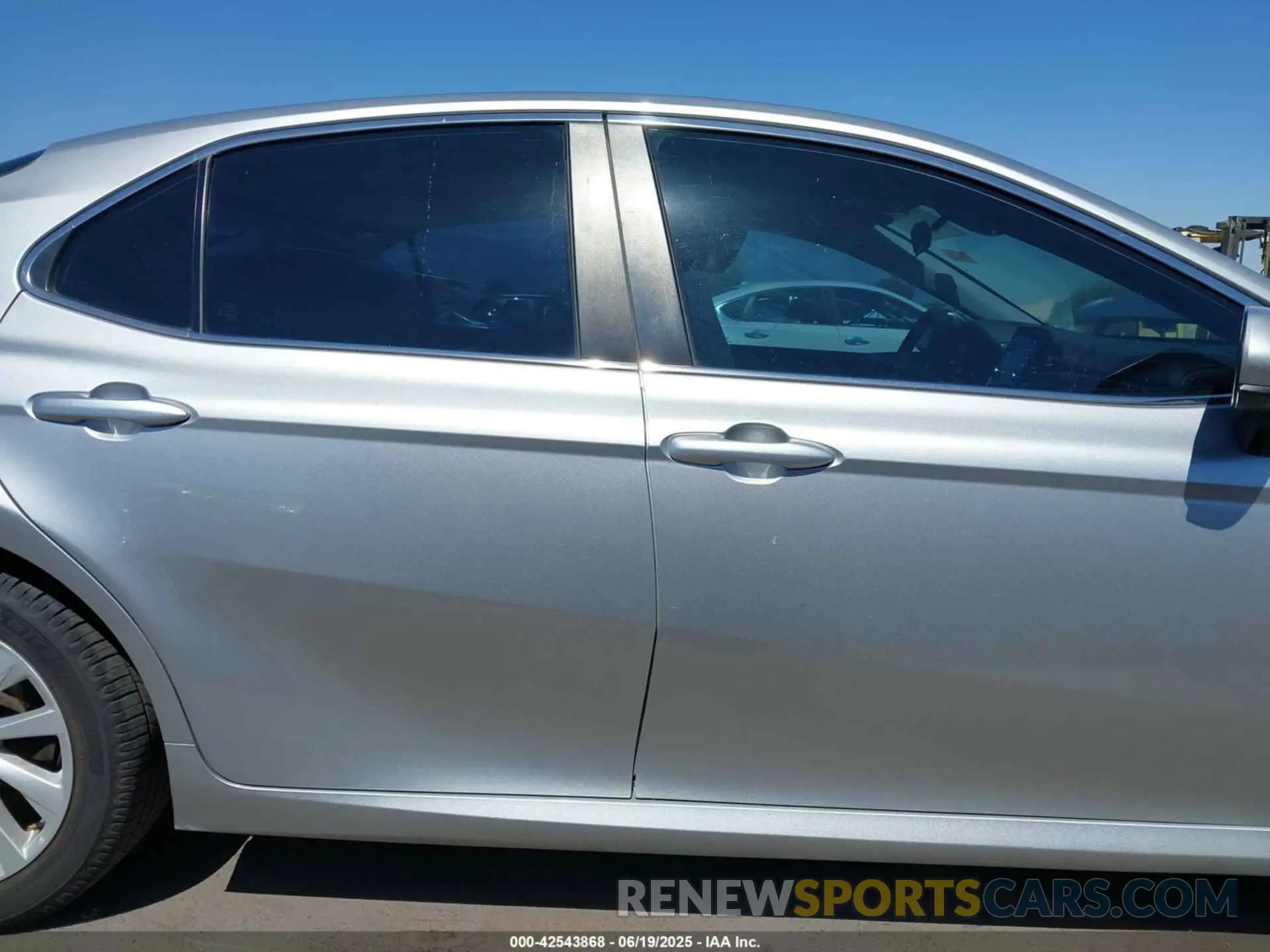 13 Photograph of a damaged car 4T1C11AK4MU450020 TOYOTA CAMRY 2021