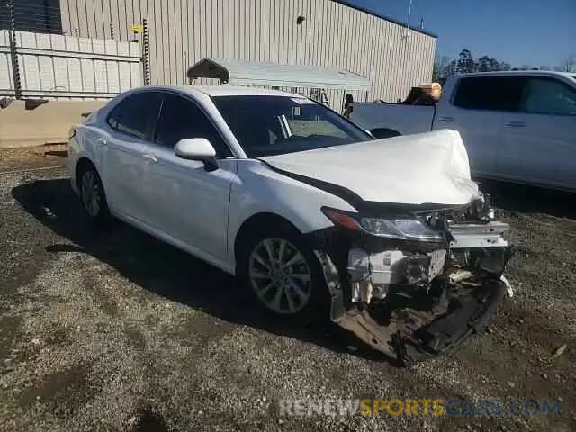 11 Photograph of a damaged car 4T1C11AK4MU463561 TOYOTA CAMRY 2021