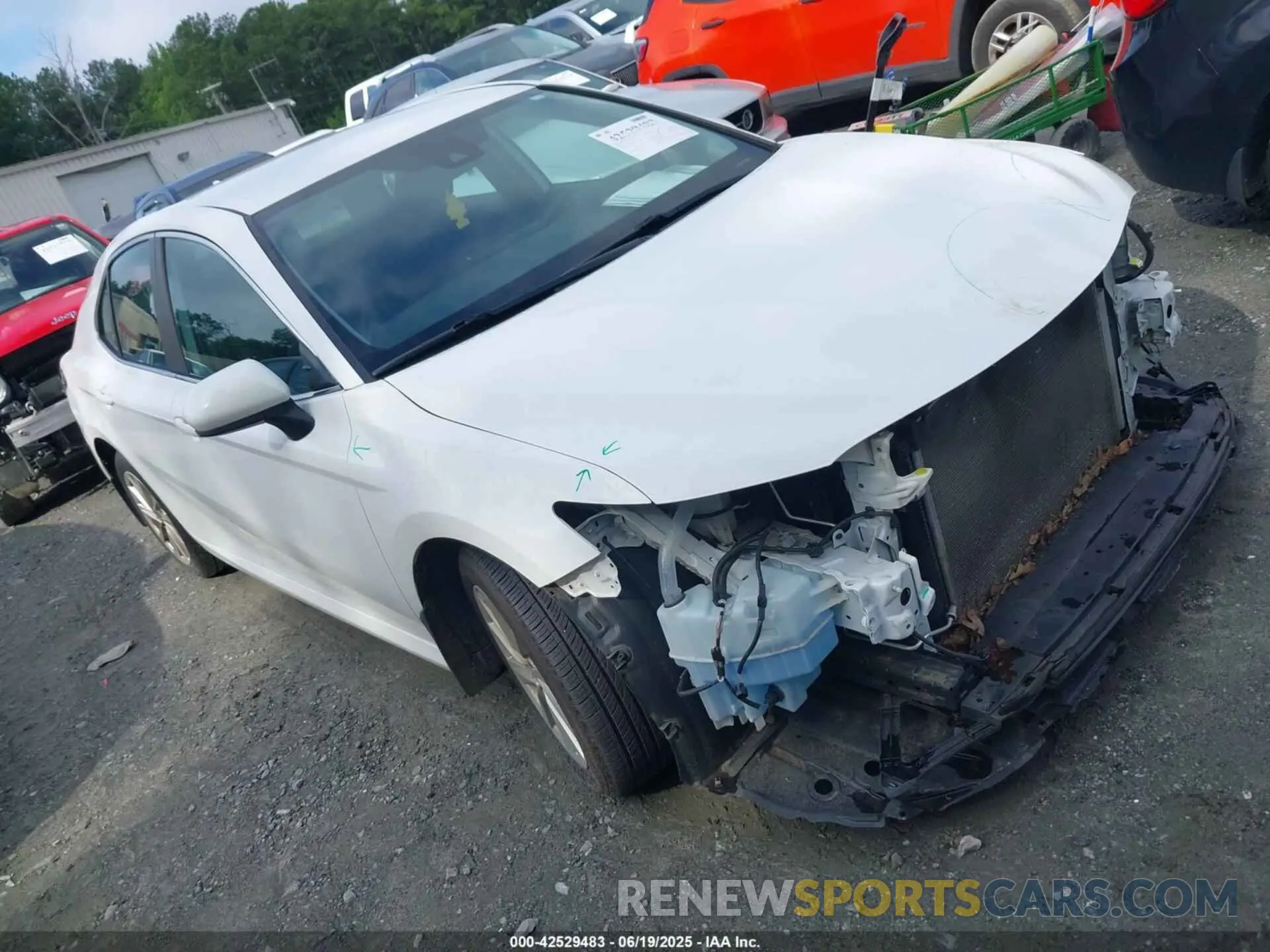 1 Photograph of a damaged car 4T1C11AK4MU516713 TOYOTA CAMRY 2021