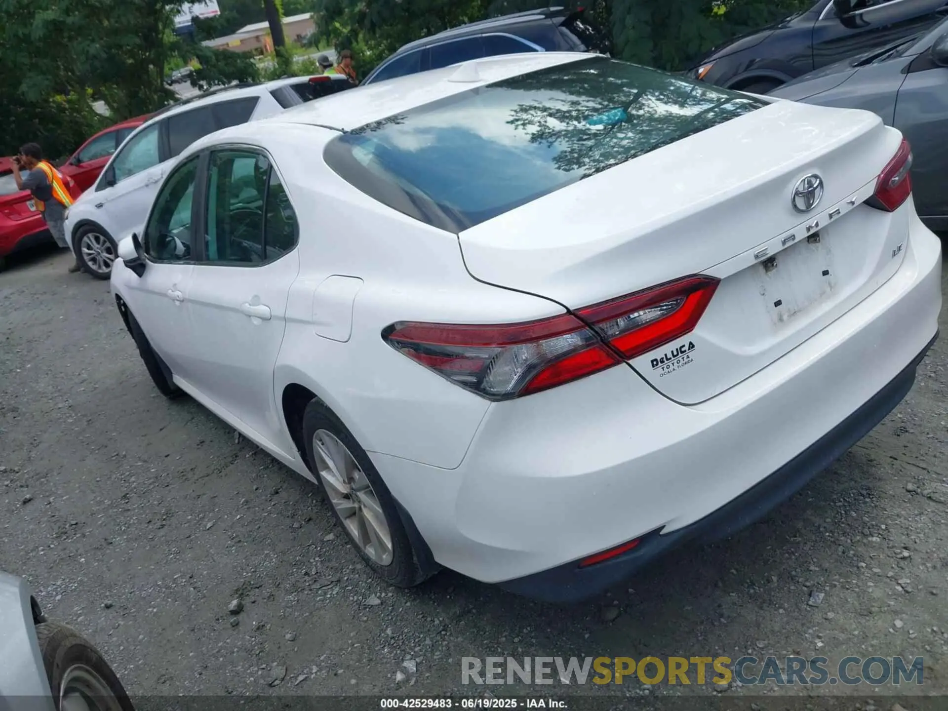 3 Photograph of a damaged car 4T1C11AK4MU516713 TOYOTA CAMRY 2021