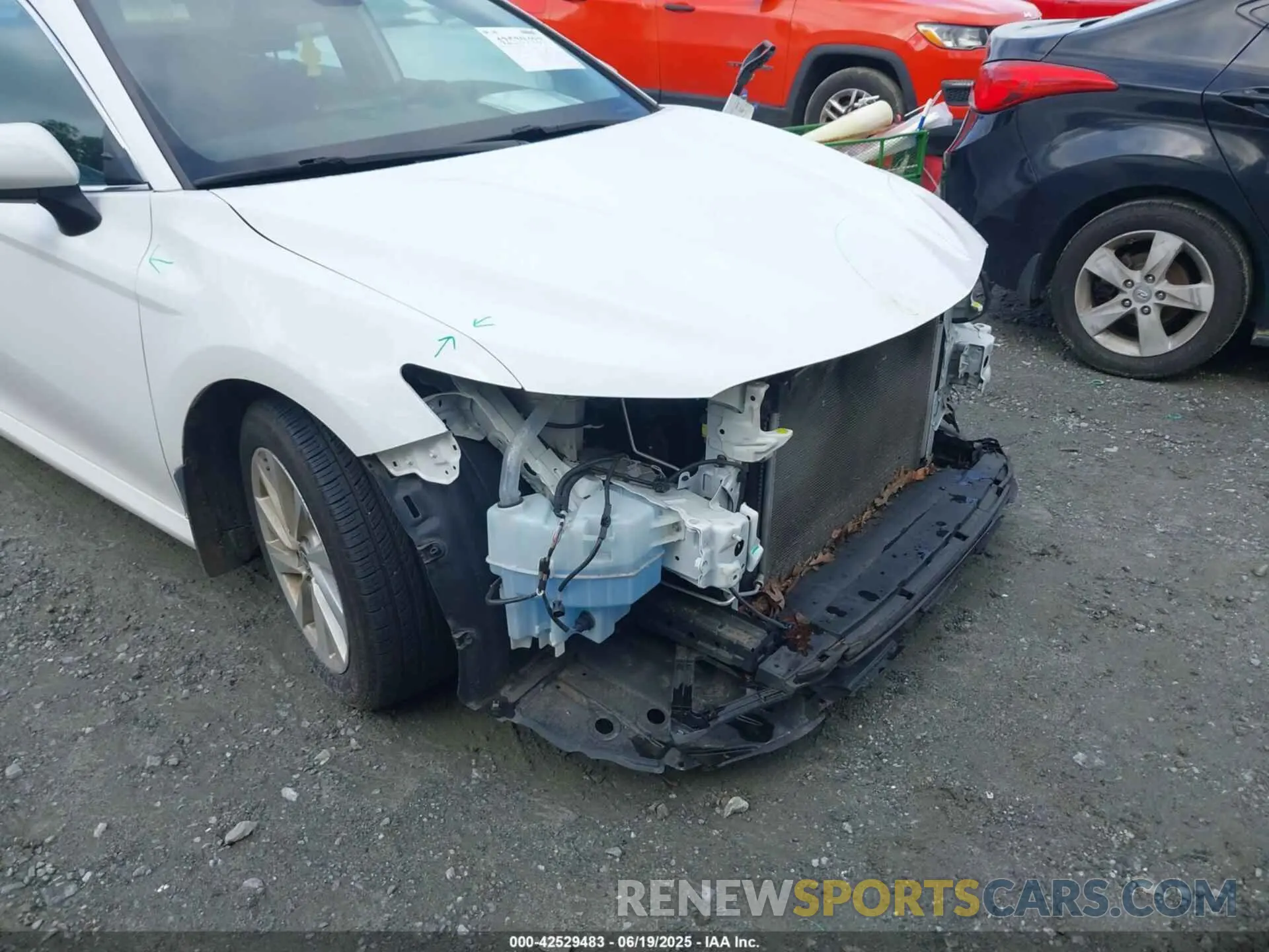 6 Photograph of a damaged car 4T1C11AK4MU516713 TOYOTA CAMRY 2021