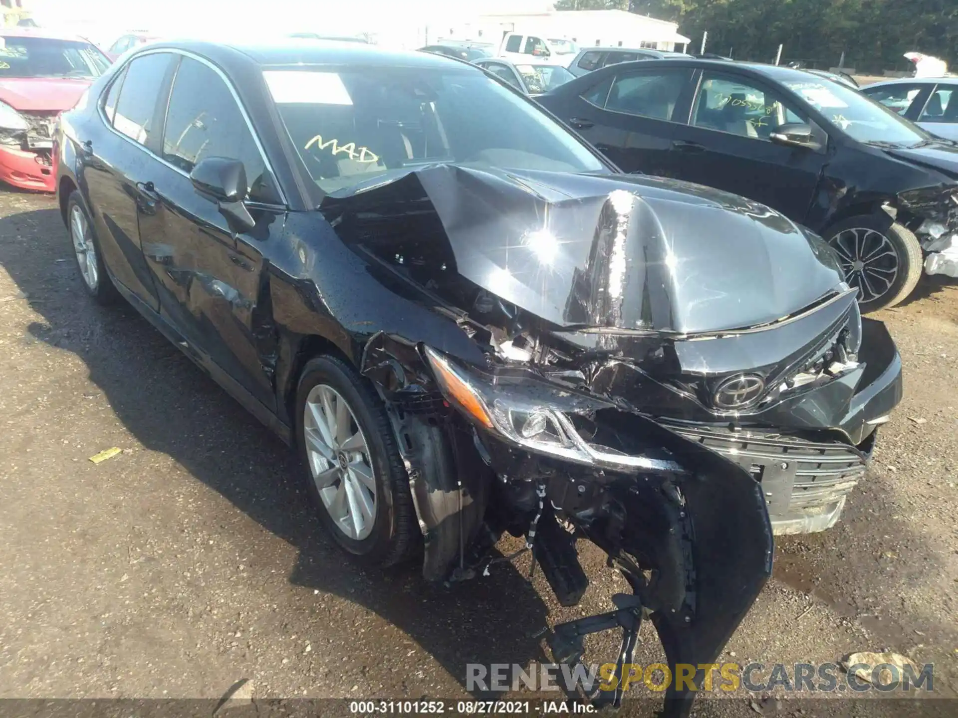 1 Photograph of a damaged car 4T1C11AK4MU553597 TOYOTA CAMRY 2021