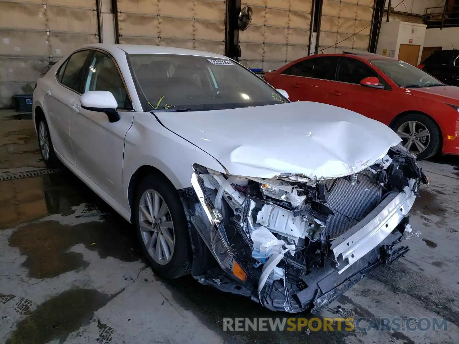 1 Photograph of a damaged car 4T1C11AK4MU574630 TOYOTA CAMRY 2021