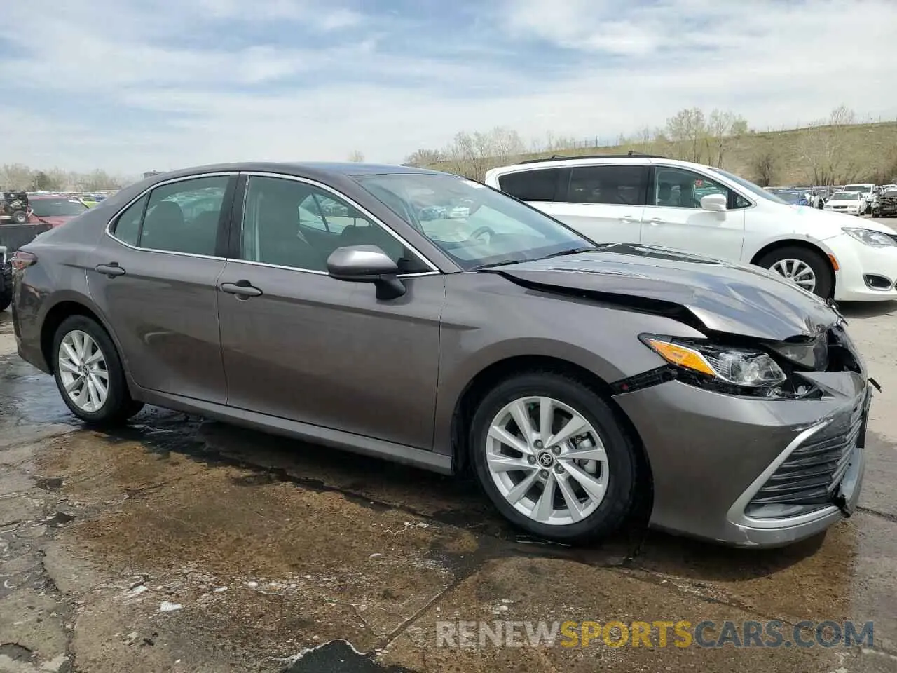 4 Photograph of a damaged car 4T1C11AK4MU579102 TOYOTA CAMRY 2021