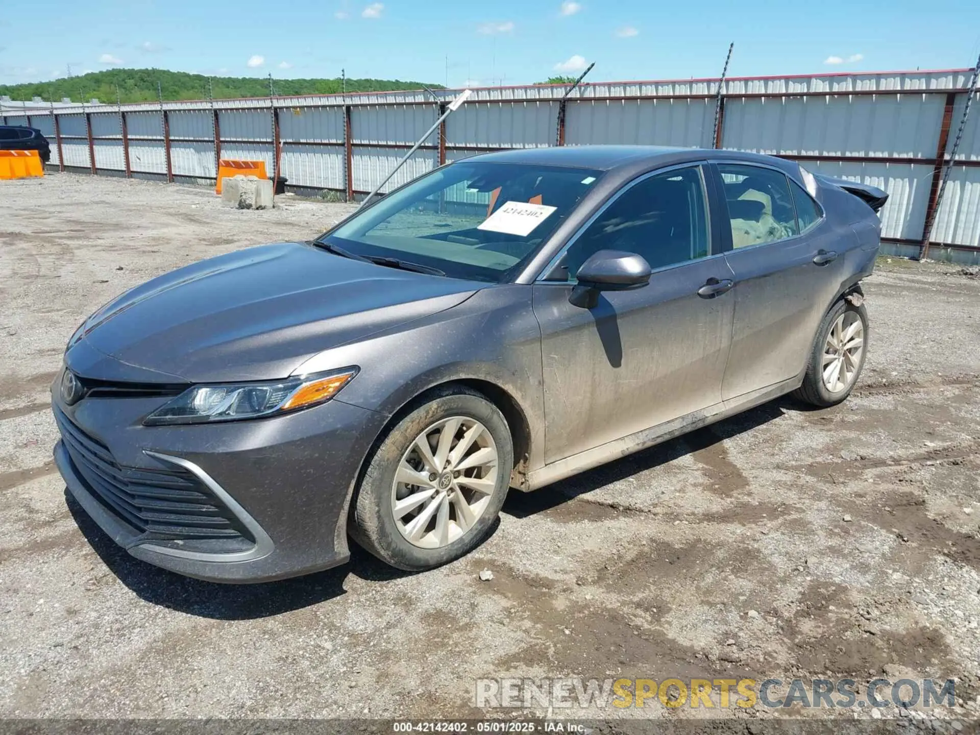 2 Photograph of a damaged car 4T1C11AK4MU583165 TOYOTA CAMRY 2021