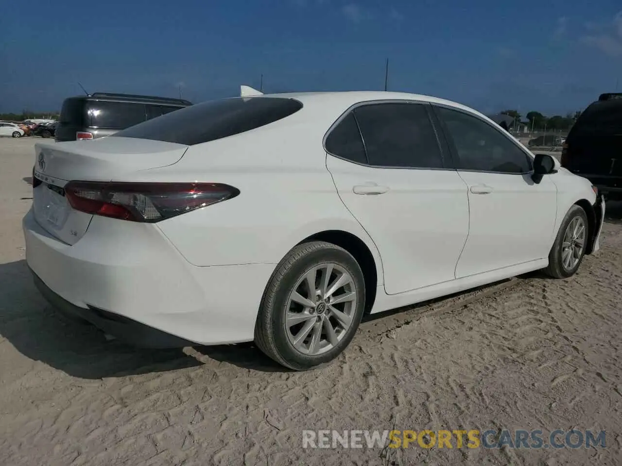 3 Photograph of a damaged car 4T1C11AK4MU598300 TOYOTA CAMRY 2021
