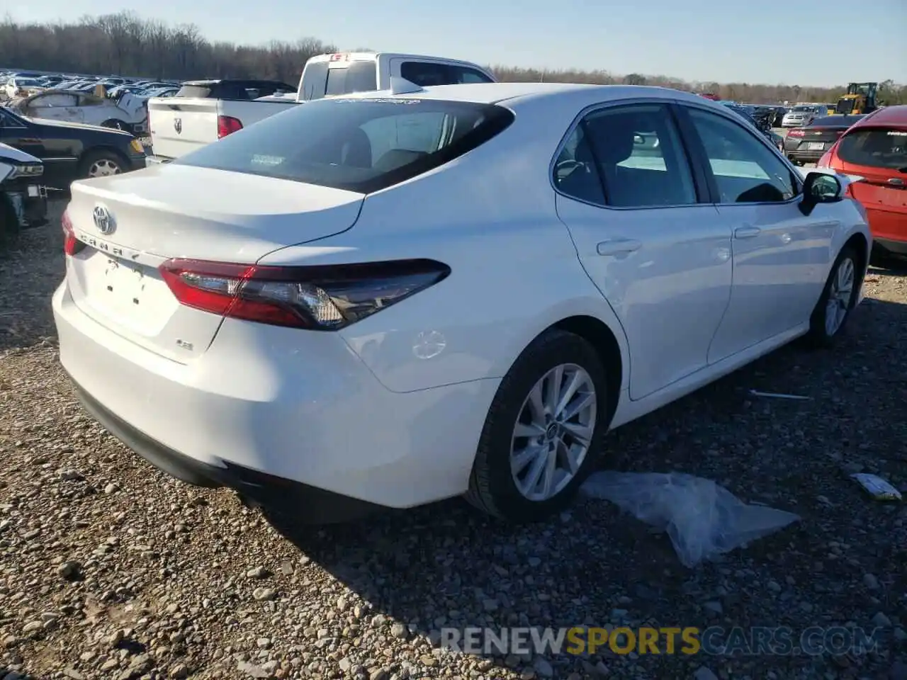 4 Photograph of a damaged car 4T1C11AK4MU605942 TOYOTA CAMRY 2021