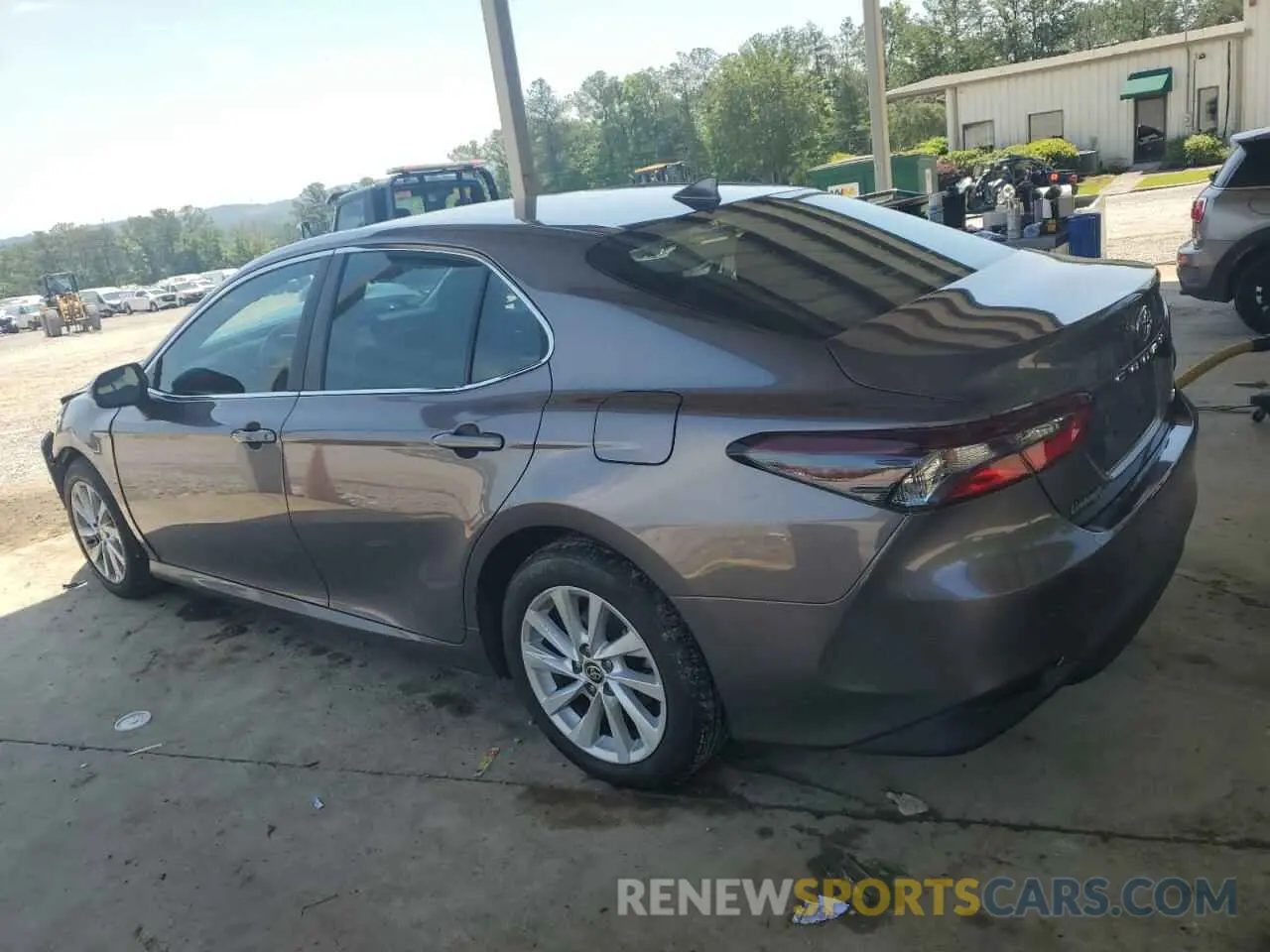 2 Photograph of a damaged car 4T1C11AK4MU614074 TOYOTA CAMRY 2021