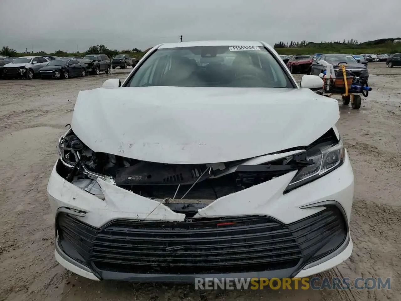 5 Photograph of a damaged car 4T1C11AK5MU415292 TOYOTA CAMRY 2021